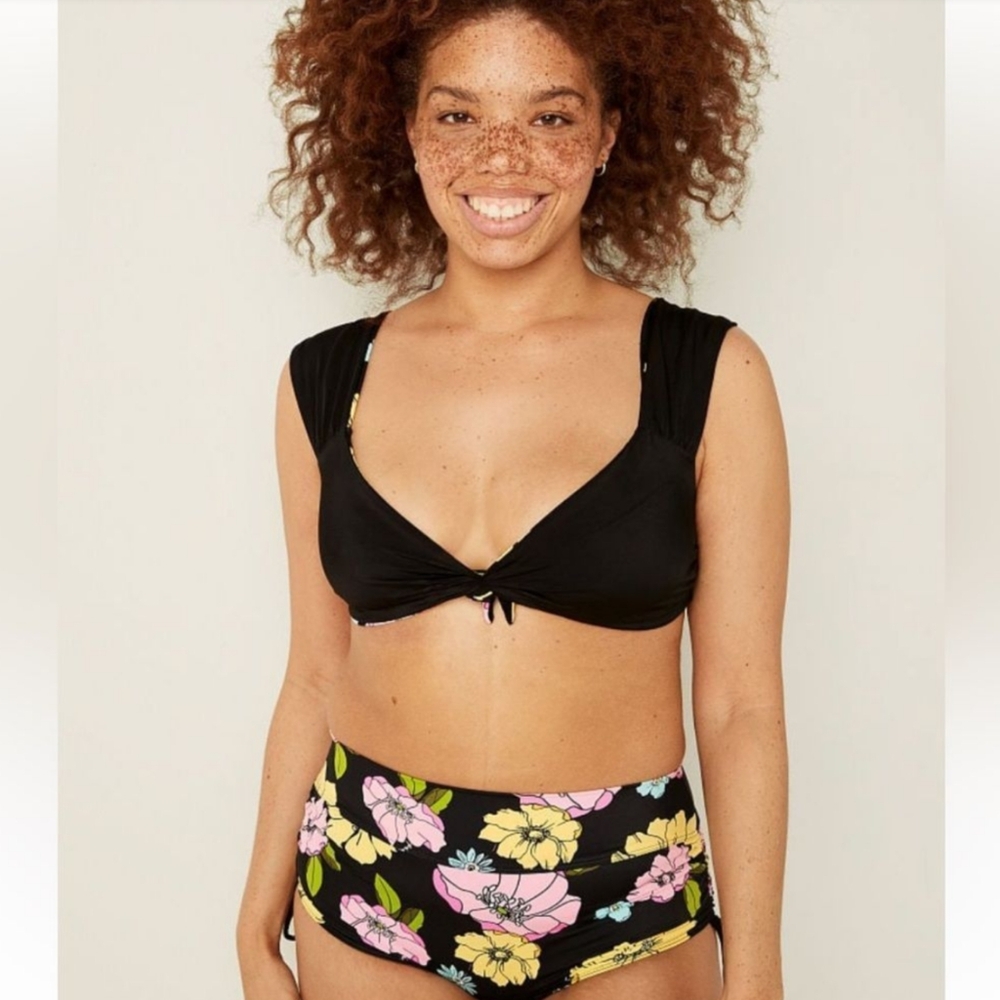 PINK 4 Way Reversible Cap Sleeve Bikini Top in Floral Black, Size Large - Picture 3 of 8